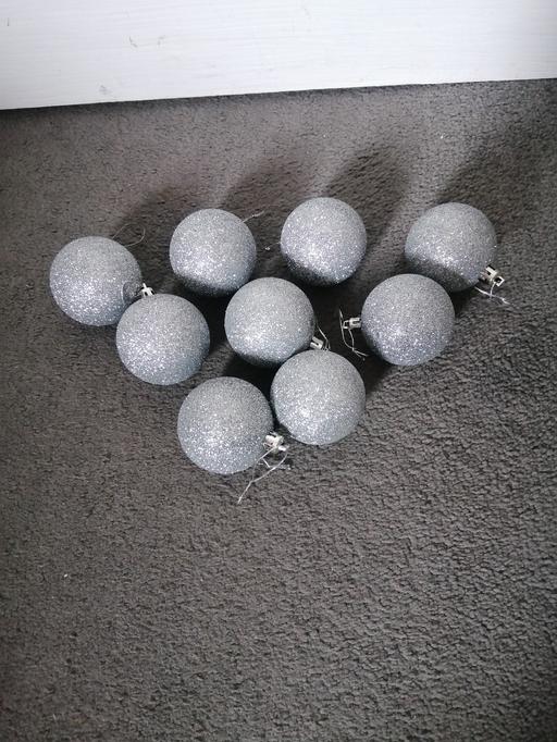 Buy & Sell South Yorkshire Barnsley - Photos for 9 Christmas glittery baubles