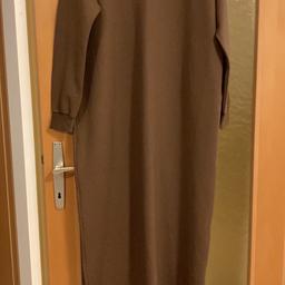 Winterkleider

braun u schwarz verfügbar 

neu abaya maxikleid dicker stoff

stk 30€