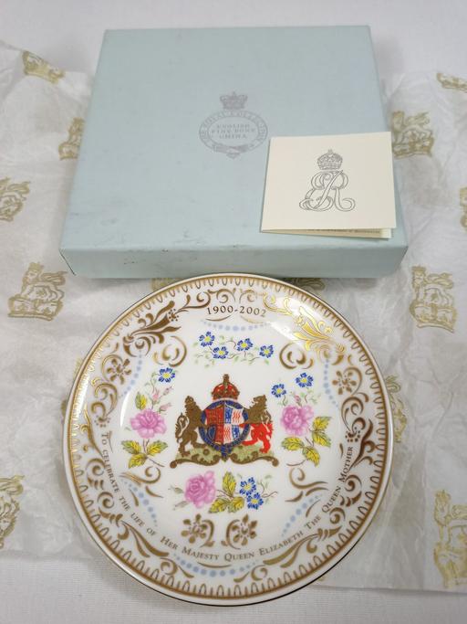 Buy & Sell West Midlands Birmingham - Photos for THE ROYAL COLLECTION ENGLISH FINE BONE CHINA.