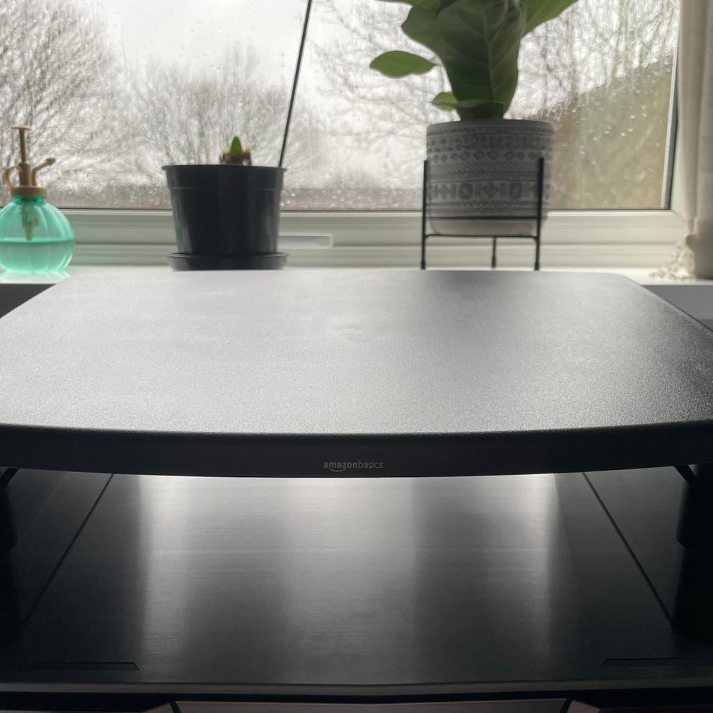 AmazonBasics Adjustable Monitor Stand Black in B44 Birmingham für £ 8