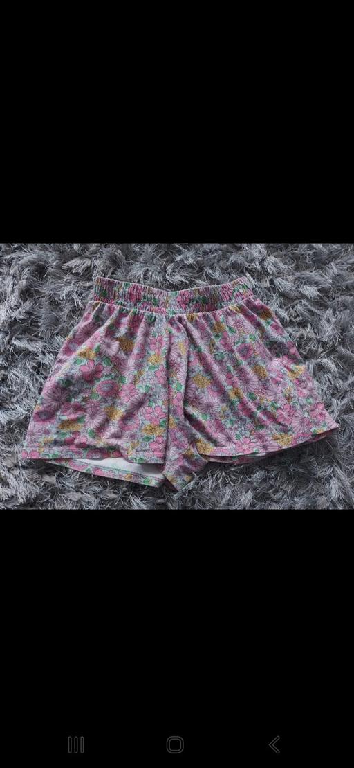 Buy & Sell Cheshire East Crewe - CW98 - Photos for Girl's Dunnes stores floral shorts like new