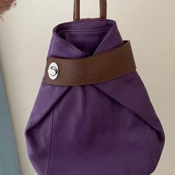 Handbag rucksack
Perfect condition
£10
Collection LS21 1LW
