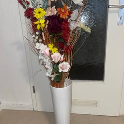 Blumen Strauß mit Vase. Vase Höhe 50cm. Wie neue. Gute Qualität