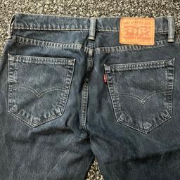 Used: LEVI STRAUSS 512 size 29/32 men’s jeans trousers good condition £15
Collection le5