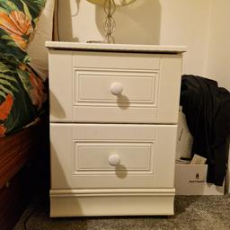 2 white bedside tables with 2 draws. Good condition.  £50 for both or £25 quid each