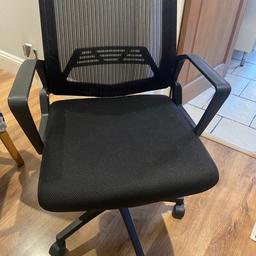 Office chair in black like new only used for 4 months 
Originally from Amazon 
Buyer to collect but will consider delivery if local
Cash only