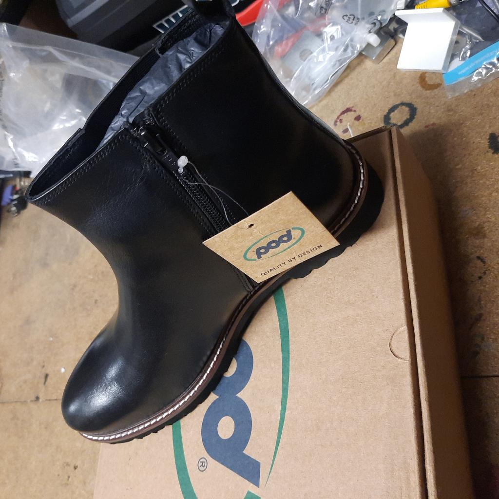 new pair of black pod ladies ankle boots size 40 uk 7.
pick up area birstall