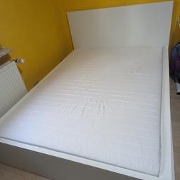 Bett auseinander gebaut!
Verkaufe das Bett von meinem Sohn , 140×200
Mit madratze, Lattenrost
Abholung in Lehmrade