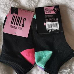 Size 3 girls trainer socks.
6 pairs in total. Absolute bargain.