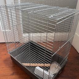 Measurements: 67cm(H) x 59cm(W) x 38cm(D)

Medium sized cage. Suit, hamster size or smaller. Small parakeets, lovebirds. Comes with a few accessories. Good condition.