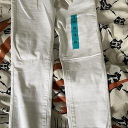 BNWT white jeans
Collection only