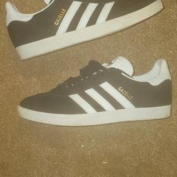 almost brand new black gazelles absolutely immaculate got them for my daughter she wore them to the car 30 metres from the door twice as she has severe anxiety she dont leave the house 95% the time unless appointment so they are mint she's selling her collection size 8 I wish they was a 6 I'd have them. no silly offers thanks 😉 must be seen in person really 