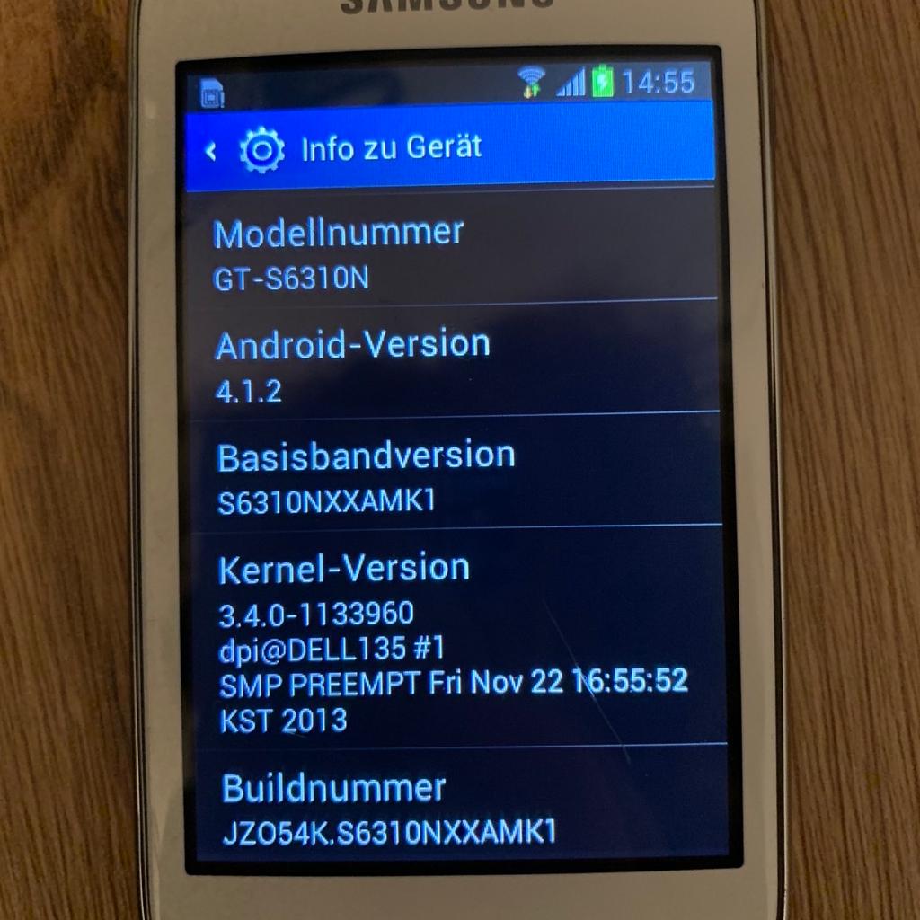 Ich verkaufe hier ein Samsung Galaxy Young.

Das Gerät ist funktionsfähig, nur der Home Button funktioniert nicht.

Modellnummer: GT-S6310N
Android-Version: 4.1.2
Produktabmessungen: 10,95 x 1,24 x 5,87 cm; 112 Gramm, 8,1 cm (3,2 Zoll) Touchscreen
Speicher: intern 1,48 GB, Micro SD Karte einlegbar
Akkulaufzeit: unbekannt, da das Handy schon länger nicht mehr in Betrieb war. Der Akku kann aber ganz einfach ausgetauscht werden, da die Rückseite des Handys abnehmbar ist.

Zustand: gebraucht, das Handy hat einige Macken, die die Funktionalität nicht beeinträchtigen. Beispiele siehe Bilder

Weitere Produktdetails siehe Bilder.

Geliefert wird nur das Handy in Originalverpackung, kein Zubehör wie Ladekabel etc.

zzgl. Versand möglich, nach Wunsch versichert oder unversichert.

Zahlung gerne per Paypal!