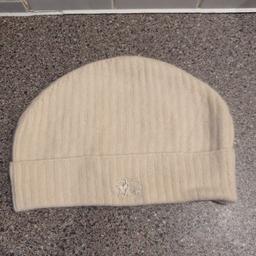 Burberry
100% Cashmere Hat
Same Day Posting
Happy To Post
Or Deliver Local For Fuel