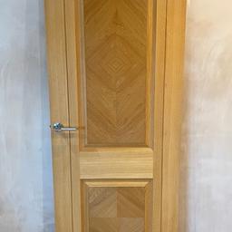 PRICE REDUCED !

Manufacturer - LPD
Model - Madrid

Pre-finished oak veneer door
Heavy Solid core

Already fitted with :
3 bearing hinges
handles
latch

Has been used and in very good condition

Trimmed to following size:
H 1950mm
W 760mm

Door cost over £200
Handles etc cost over £40
Full details can be found on internet

COLLECTION ONLY

#valentine
