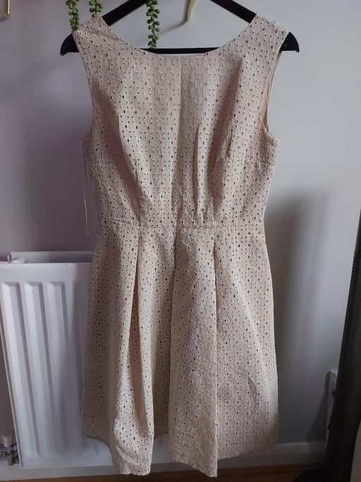 Buy & Sell Greater Manchester Tameside - Photos for Mint Velvet Ladies Brown Lace V Neck Dress UK