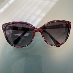 Damen Sonnenbrille
Dolce & Gabbana
mit Etui (Ray Ban)