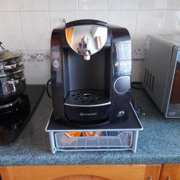 tassom coffee machine in good working order. Comes with pod older can be seen working .