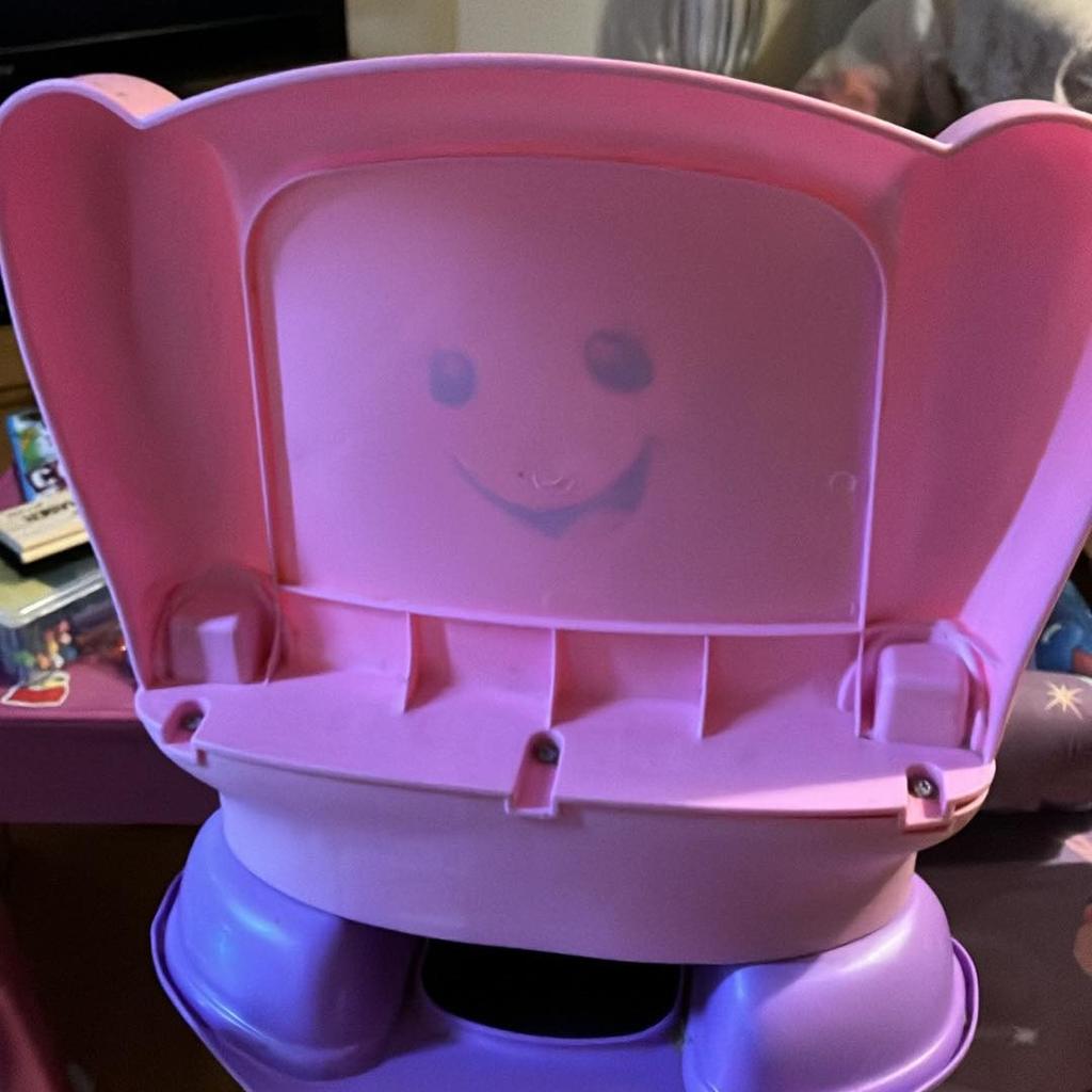 INTERACTIVE BABY ACTIVITY CHAIR - Introduce them to a whole new world of sit and play fun with the Fisher-Price Laugh & Learn Smart Stages Pink Baby Chair SENSORY TOYS FOR 1 YEAR OLD BOYS AND GIRLS - Our toddler toys for 1+ year old girls and boys are packed full of new stimulating ways to learn and play with 50+ sing-along songs, tunes and phrases that teach numbers, shapes, colours and more Includes a magic kids chair seat, illustrated flip book and light-up remote to reward sitting, standing and busy activity with fun phrases, sounds and songs, while the cushion lifts up to reveal even more surprises

Collection only
