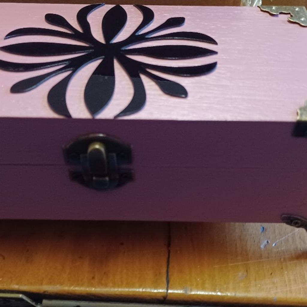 handmade jewelrey/keepsake box