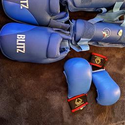 Karate Shin, Foot and Hand Mitts
Size - Medium
Colour - Blue

Collection Only