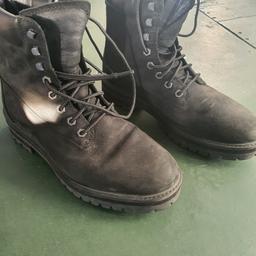 Hey there,

I'm selling these Timberland boots, as you can see they're EU size 44 and UK size 9.5. Normally, I wear a size 10, but these boots run slightly larger, which allowed me to go down half a size.

They've barely been used, as you can tell from the sole. I bought them about a year ago during winter and only wore them for a couple of months. After that, I transitioned to wearing only barefoot shoes, so I'm not looking to go back to traditional shoes or boots.

These boots are truly beautiful, and for a great price, you can enjoy the top-quality Timberland craftsmanship. If you're interested, they could be yours!

Let me know if you have any questions or would like to make a deal. Thanks for considering them!

Pickup SE17 Elephant and Castle