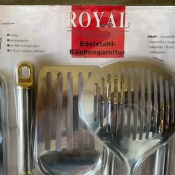 Royal Edelstahl Küchengarnitur. 7-teilig
Original verpackt nie verwendet in Originalverpackung. Bei Versand plus Porto