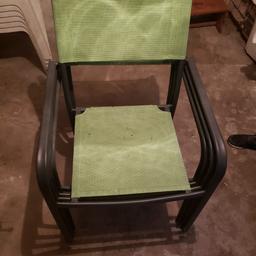 Preis pro Stuhl. 4 Sessel vorhanden.  Nichtraucher.