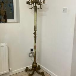 Italian Onyx Marble Brass Coat Hat Stand Hollywood Regency

This is a stunning large onyx and brass coat stand

These are solid and heavy.

I also have a matching standard lamp in another listing

Viewing welcome