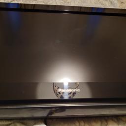 brilliant condition
needs wall mounted
32 inch TV with remote