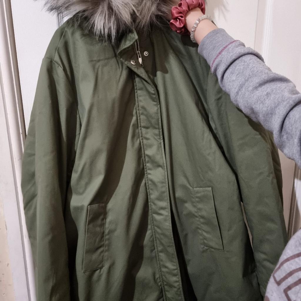 brand new without tags
Faux fur jacket
Blackburn
can post out in UK if you pay the asking price