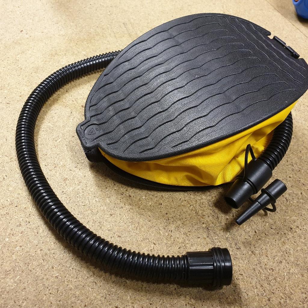 GELERT 5L FOOTPUMP UNISEX PUMPS
Gelert 5L Footpump
The Gelert 5L Footpump is a great tool for camping trips to pump up airbeds and air inflated tent systems, complete with durable design and removable hose.

> Foot pump> Durable construction
> Detachable hose
> Hose length: 105cm