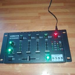 Vonyx stm3025 DJ mixer in excellent condition only used twice has usb to play or record DJ sets