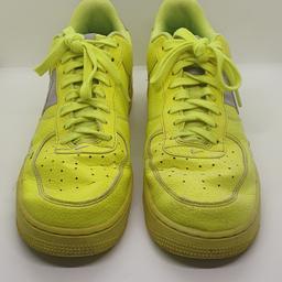 #Valentin
gute erhaltene, wenig getragene gelbe Nike Air Force