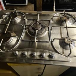 baumatic 5 burner hob in good used condition few age related marks will need a slight wipe over size 76×50 cm