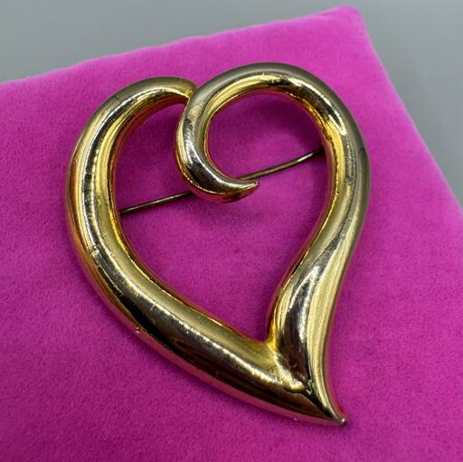 Buy & Sell West Midlands Birmingham - Photos for LargeAttractive Vintage Stylised Heart Brooch