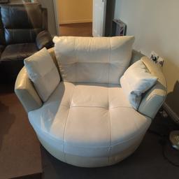 
This DFS love seat is the perfect addition to your home. With a seating capacity for two, it's ideal for cuddling up with a loved one or just relaxing in comfort. The modern back style and faux leather upholstery fabric give it a sleek and stylish look, while the foam fill material ensures a comfortable sitting experience. At 80cm tall, 130cm long, and 90cm wide, this cream-coloured loveseat will fit perfectly in any room. Whether you're watching a movie, reading a book, or just lounging with family and friends, this loveseat is sure to provide a comfortable and enjoyable experience.
Collection only from storage unit WV3

Have a look at my other items whilst you’re here.