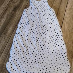 used good clean condition from La Redoute
length 85 cm
ha got buttons on the bottom to change size
tog 3 
☀️buy 5 items or more and get 25% off ☀️
➡️collection Bootle or I can deliver if local or for a small fee to the different area
📨postage available, will combine clothes on request
💲will accept PayPal, bank transfer or cash on collection
,👗baby clothes from 0- 4 years 🦖
🗣️Advertised on other sites so can delete anytime