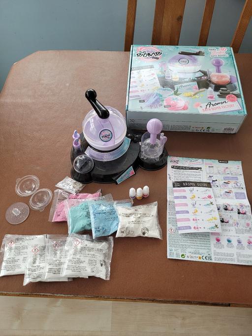 Buy & Sell Kent Canterbury - Photos for 2 x bath bomb making sets