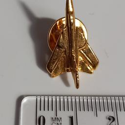 Gold plated jet fighter pin badge lot 3
New.