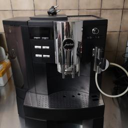 Biete Jura impressa xs 90 one Touch kaffeevollautomat an.

Der Vollautomat funktioniert einwandfrei und ist sehr gepflegt. 

Der macht bis jetzt sehr leckeren Kaffee, espresso, Cappuccino und Latte. 

Bei Fragen bitte mailen danke. 

Privatverkauf Kein Umtausch oder Garantie.
