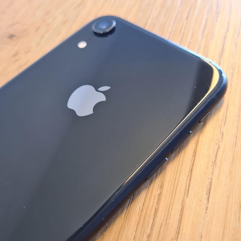 iPhone immer mit Hardcover und Panzerglas verwendet. Wird wegen Neuanschaffung verkauft.