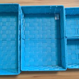 Korb-Set (4 Stück in verschiedenen Größen) - Dekorativer Ordnungshelfer für Bad, Gäste-WC oder Schlafzimmer, auch für Verwendung in Schrank oder Schublade - blau

Die Körbe sind neu und ungebraucht. Es wurde lediglich das Etikett entfernt.

Maße (L x B x H) der vier Körbe:
1 x ca. 34,5 x 13 x 24 cm (Fassungsvermögen: 11 Liter)
1 x ca. 32,5 x 12,5 x 22 cm (Fassungsvermögen: 8 Liter)
2 x ca. 20 x 12 x 15 cm (Fassungsvermögen: je 3,5 Liter)

Maximale Traglast je Korb: 2 kg

Da es sich um einen Privatverkauf handelt, wird die Ware unter Ausschluss jeglicher Gewährleistung oder Garantie verkauft!