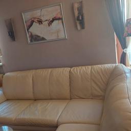 im Auftrag eines Verwandten verschenke ich hiermit eine
Echt-Ledercouch.

Farbe Beige
Maße 2m x 2,50m

Raucher Haushalt !

Nur Selbstabholung,
ab sofort


Freilassing Umland

#sofa #couch #möbel #gratis #zu verschenken #kostenlos