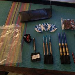 2x 20g Dart sets x2 sets with Flights, Shafts, Case and accessories as shown.

1x 22g dart