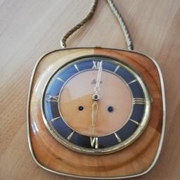 Stocker Wanduhr von Opa (Ü80, er kennt die Uhr noch aus Kindertagen - eine traumhafte Uhr, sie hat damals sehr viel gekostet)
Guter Zustand

BITTE UM EIN ANGEBOT 🌻