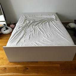 Ikea Bett
Serie: Brimnes
Größe: 140 x 200 cm
inkl. 2 Matratzen
inkl. Lattenrost

Neu Preis:
1 Matratze 200€
Bett 200€
Lattenrost 160€