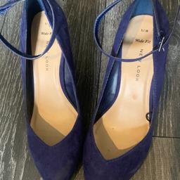 Worn few times. Good condition.
Check out my profile for more high heels. 

Fixed price.