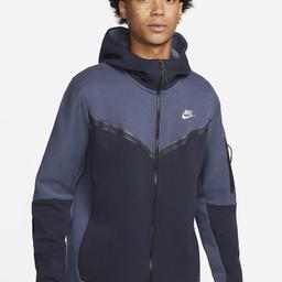 Nike tech fleece hoodie medium

thunder blue/dark obsidian/metallic cool grey
Almost never worn pretty much
Bought for £105

£60 or nearest offer
Collection or postage