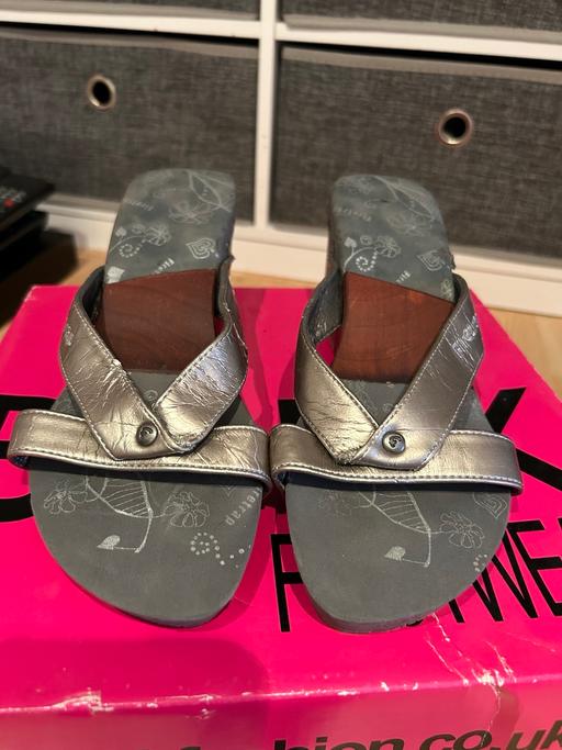 Buy & Sell Caerphilly - Wales Newbridge - Caerphilly - Photos for Sandals by firetrap in grey